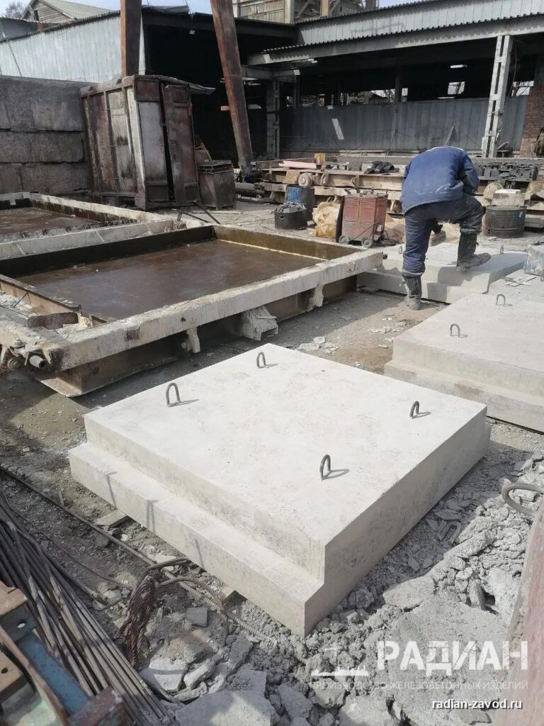 Блок экрана Ф3 водопропускной трубы на заводе Радиан
